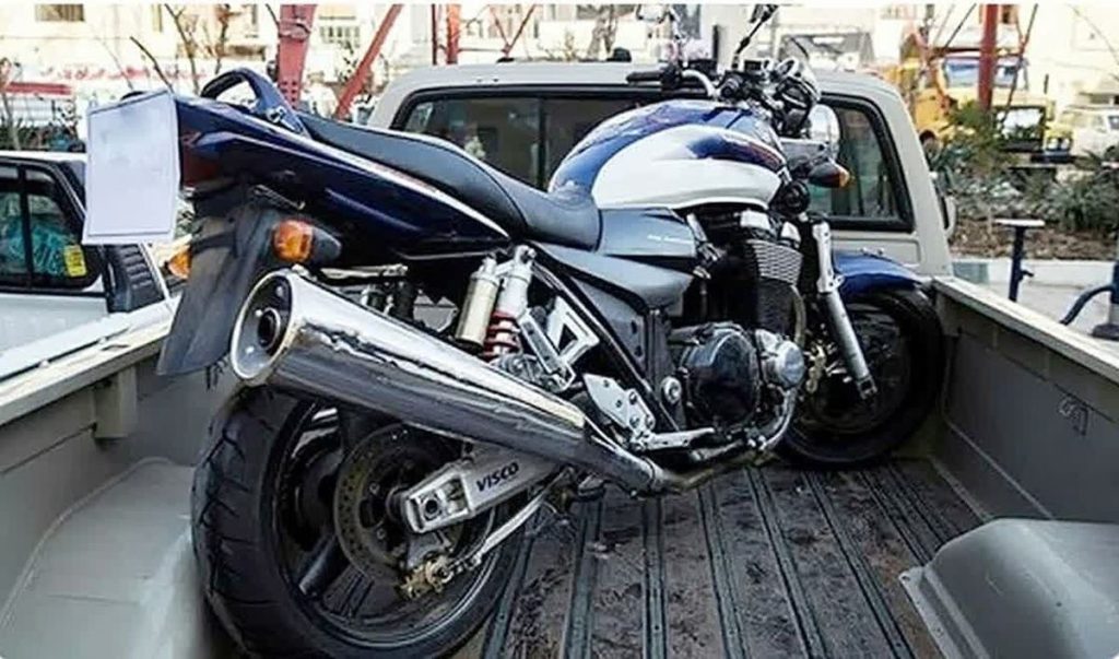 حمل موتورسیکلت قاچاق پشت نیسان