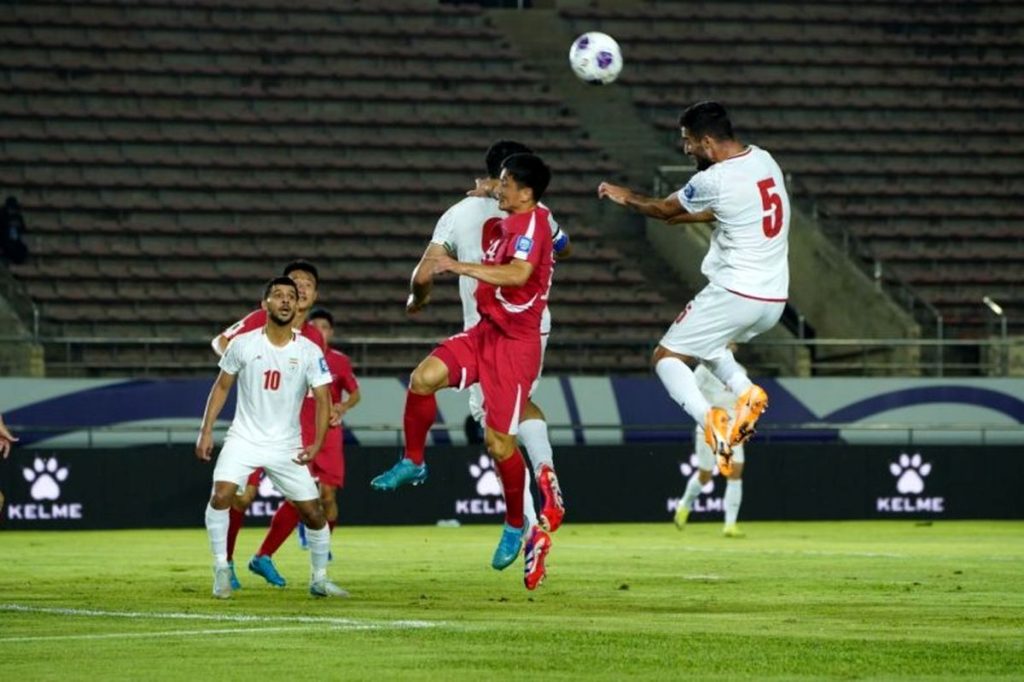 دوستاره سپاهان روبه رو کره شمالی نمره قبولی گرفتند