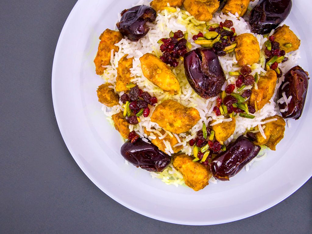 طرز تهیه خرما پلو اهوازی با گوشت و مرغ