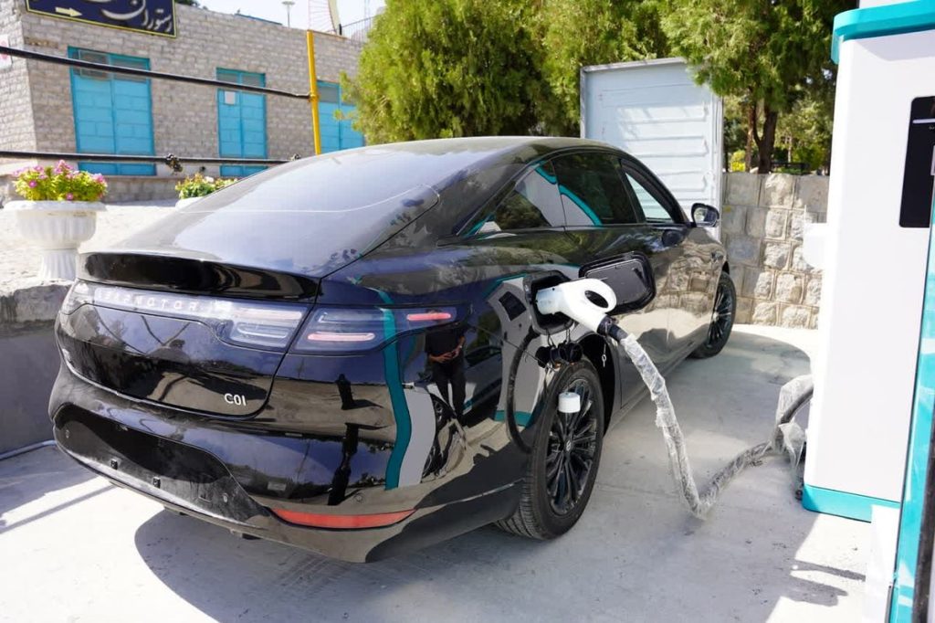 نخستین جایگاه شارژ سریع خودروهای برقی در جنوب سرزمین در اغاز افتتاح