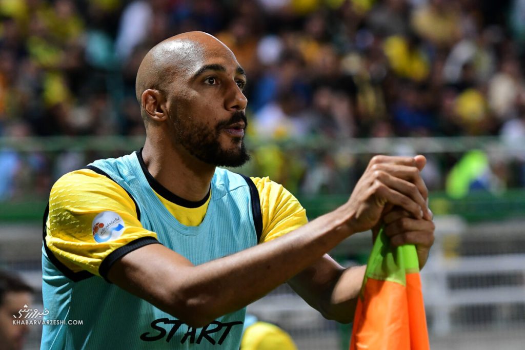 کارترون برای انزونزی چه نقشی در نظر گرفته است؟