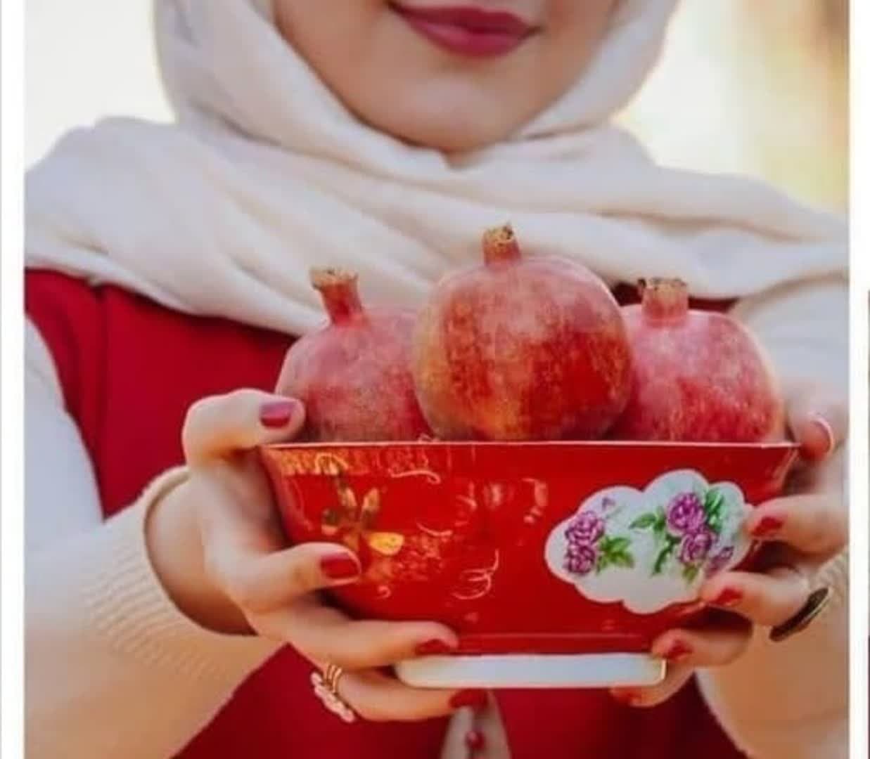 Yalda Night Profile (46)