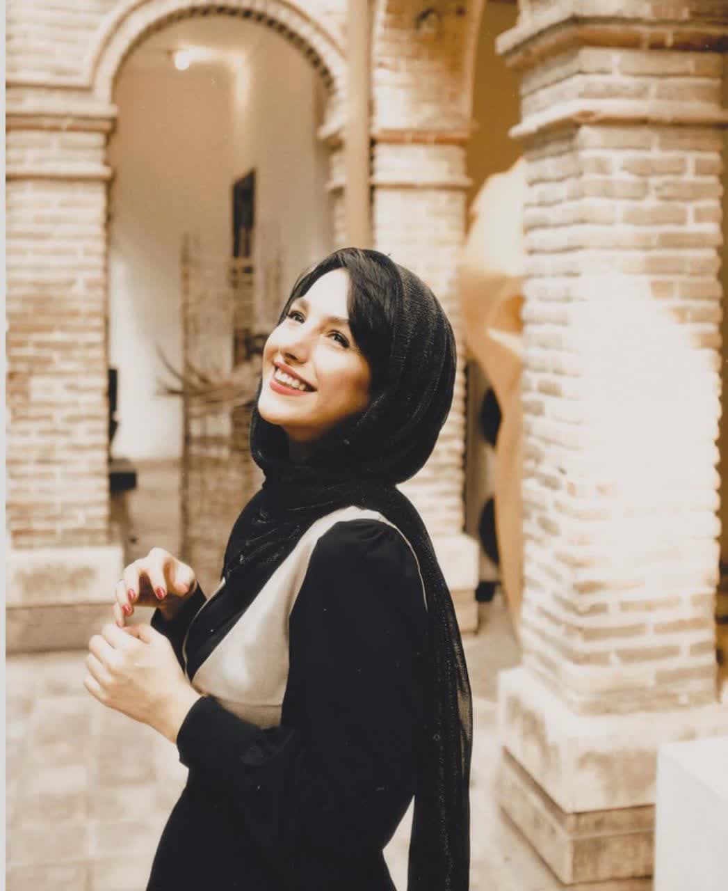 Javaneh Delshad (12)