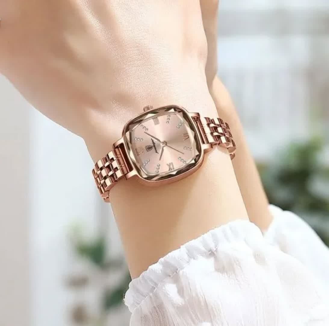 Women_s watch model (24)