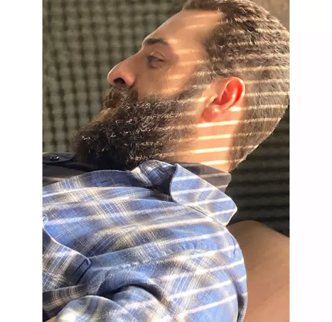 بیوگرافی شهریار پیروزفر خواننده تیتراژ زخم کاری 12 شهریار پیروزفر (3)