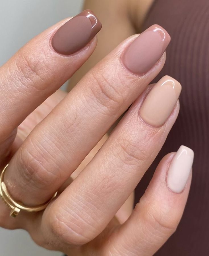 لاک ناخن به رنگ موکا موس (1)