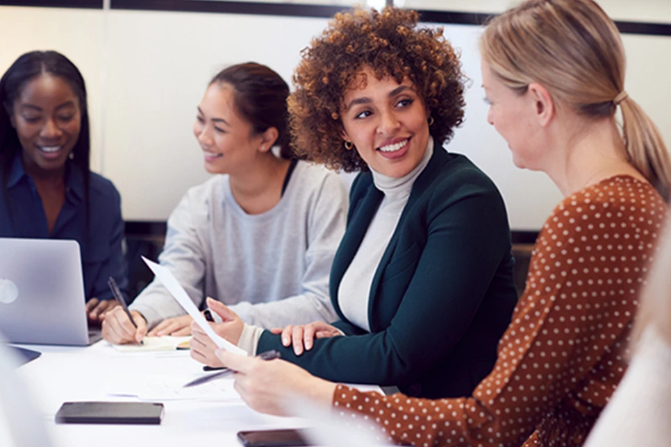 1734223086 428 آیا زن‌ها از مدیران زن بیزارند؟ ۶ نظر برای.webp