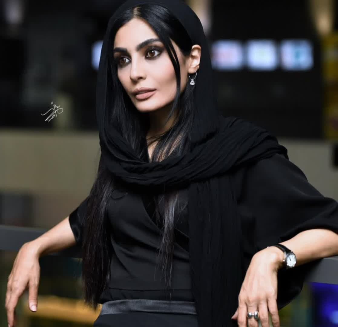  Sahra Asadollahi (10)