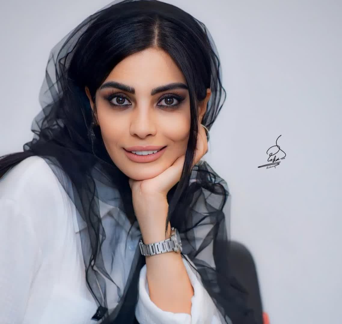  Sahra Asadollahi (12)