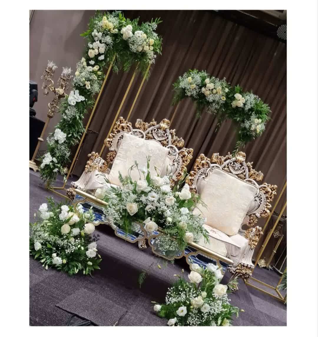 50 مدل گل آرایی بله برون در خانه و تالار با مطرح های تازه و شیک 120 مدل گل آرایی بله برون (15)