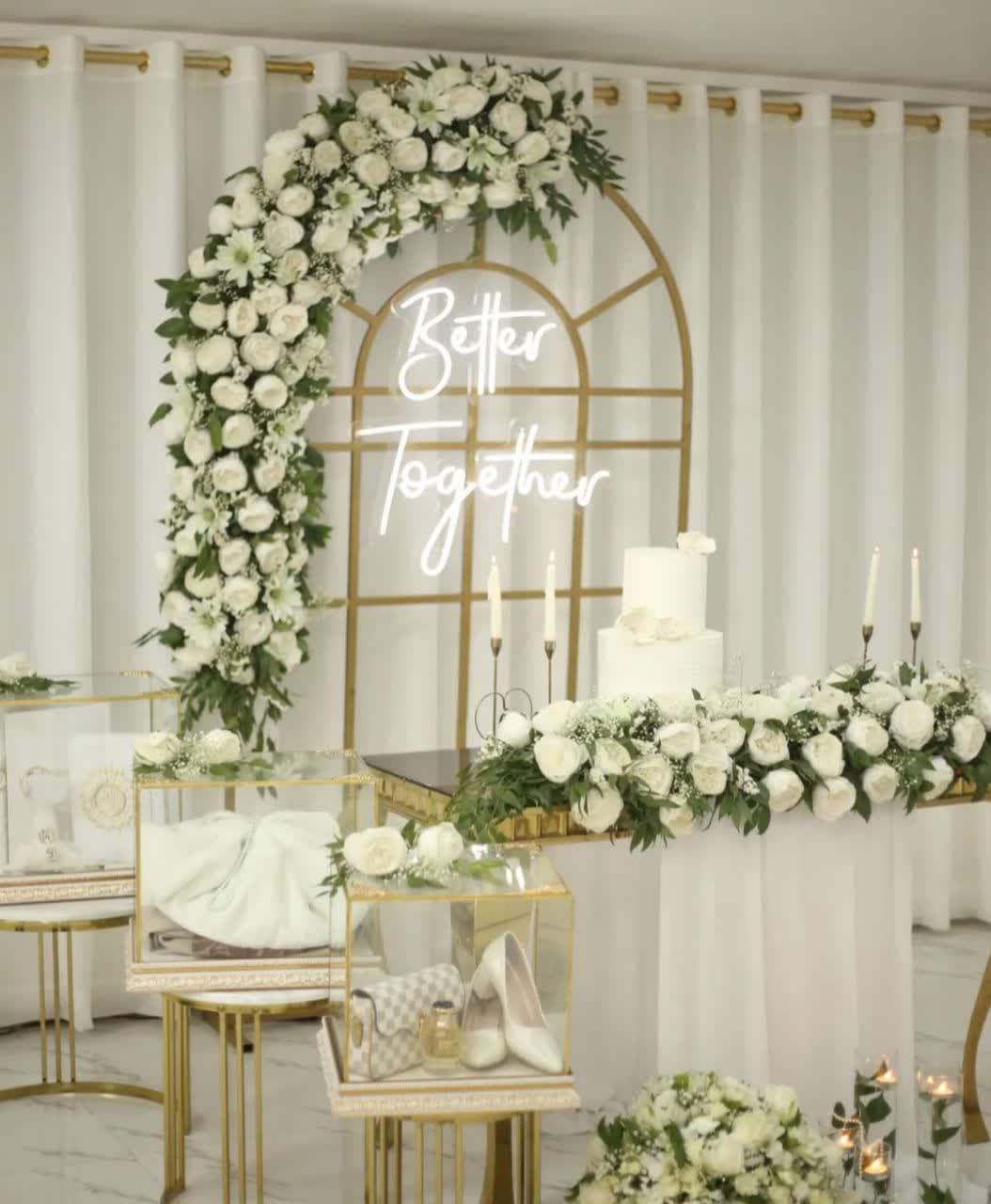 50 مدل گل آرایی بله برون در خانه و تالار با مطرح های تازه و شیک 125 مدل گل آرایی بله برون (20)