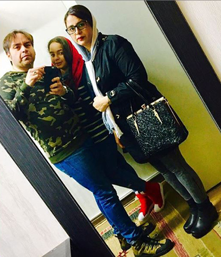 شهرام قائدی به همراه همسر و دخترش