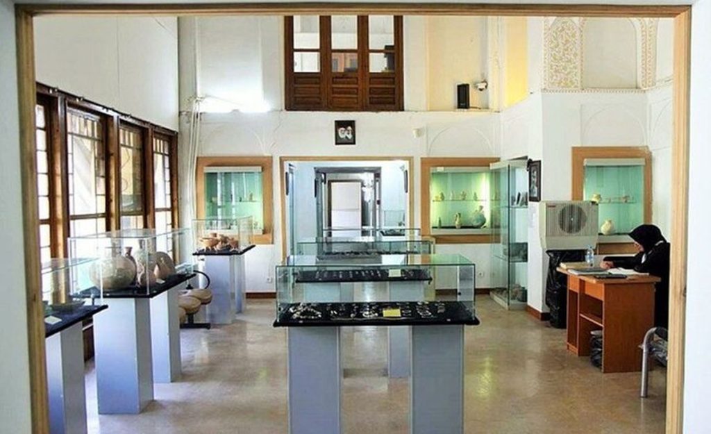 برگشت اموال مسروقه به موزه هنرهای تزئینی اصفهان