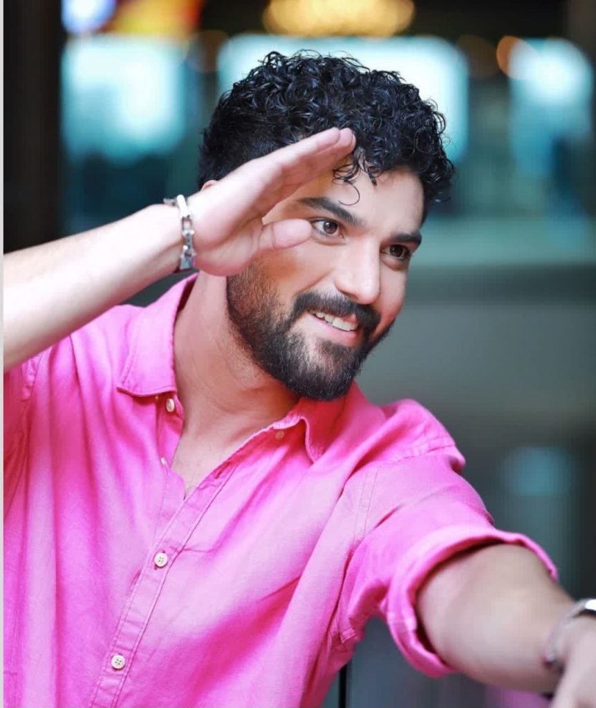 بیوگرافی سینا مهراد بازیگر