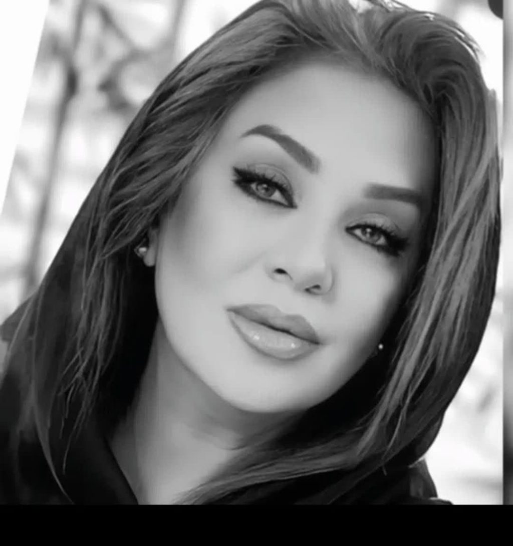 Nasrin Moghanloo (11)