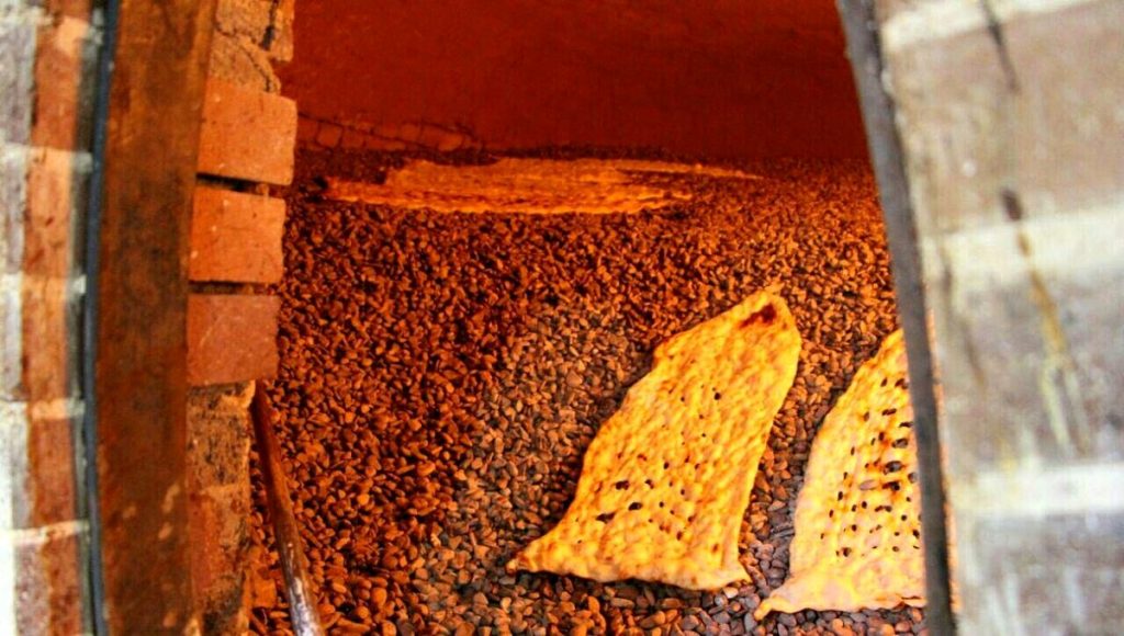 خواص نان سنگک