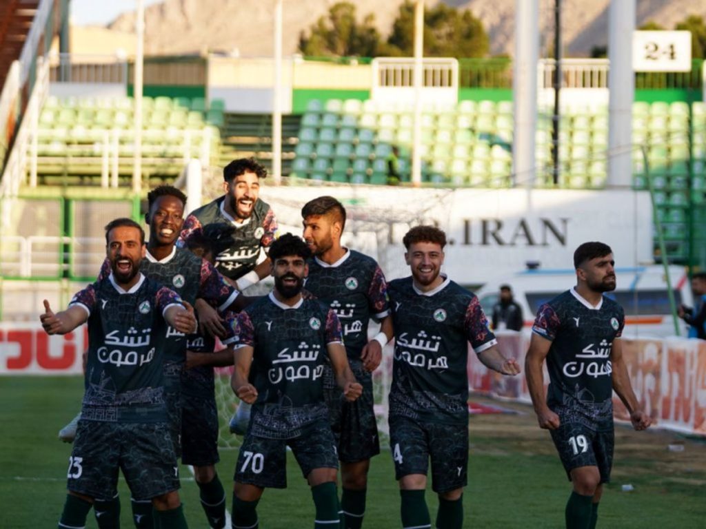 رتبه ذوب آهن در جدول تک رقمی می شود؟