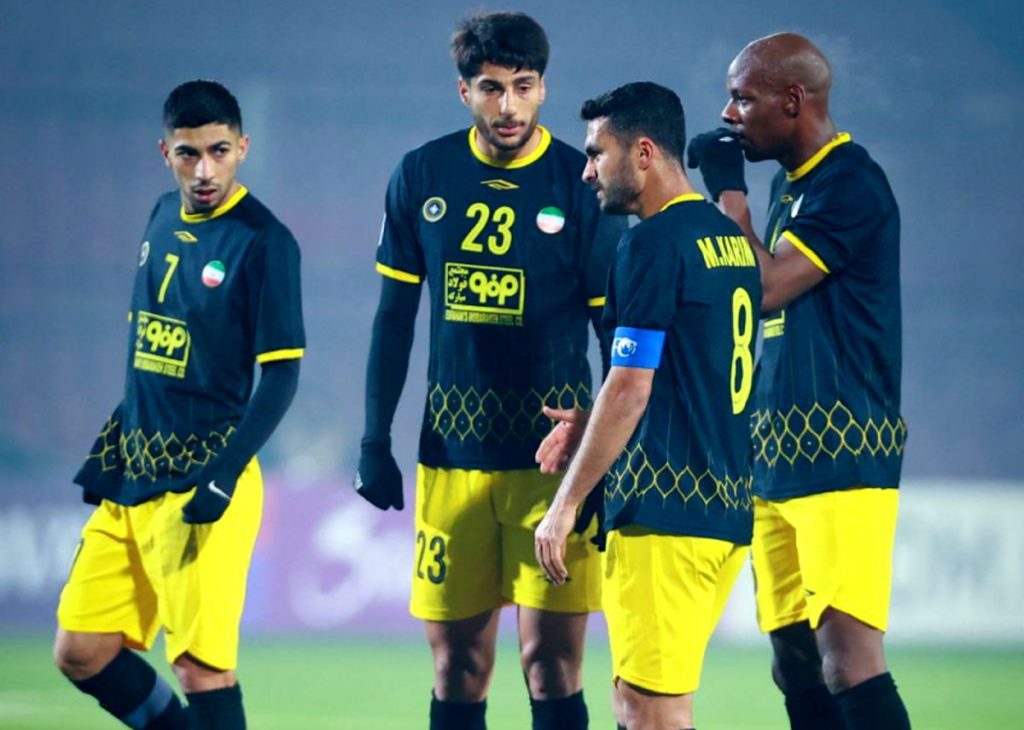 سپاهان دیر از خواب بیدار شد