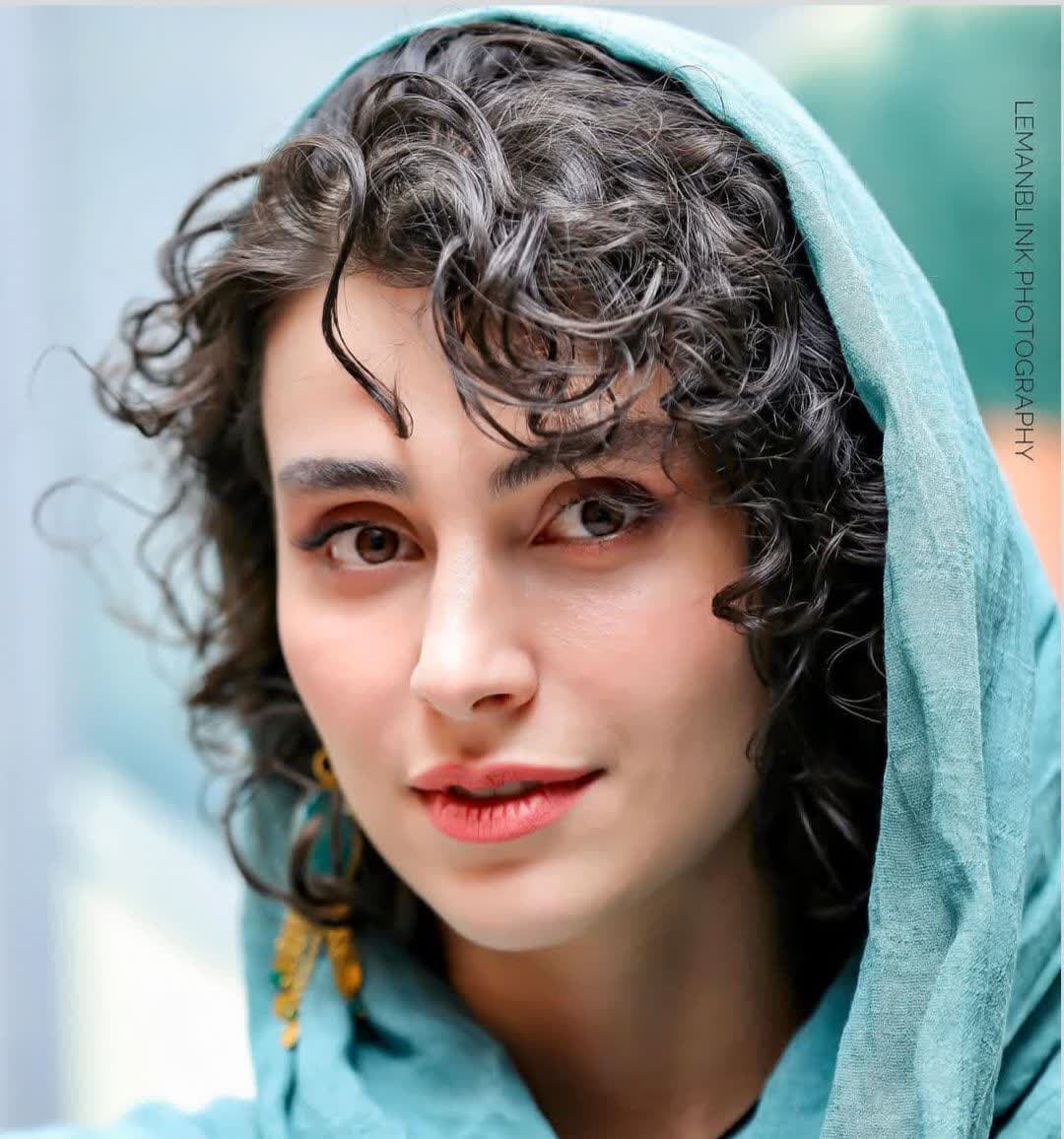 مشخصات لاله مرزبان 5 Laleh Marzban (21)