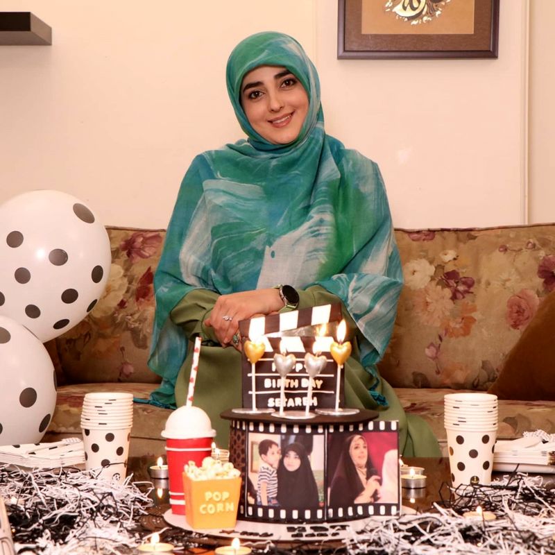 بیوگرافی ستاره سادات قطبی و همسرش 40 Setareh Sadat Ghotbi (4)