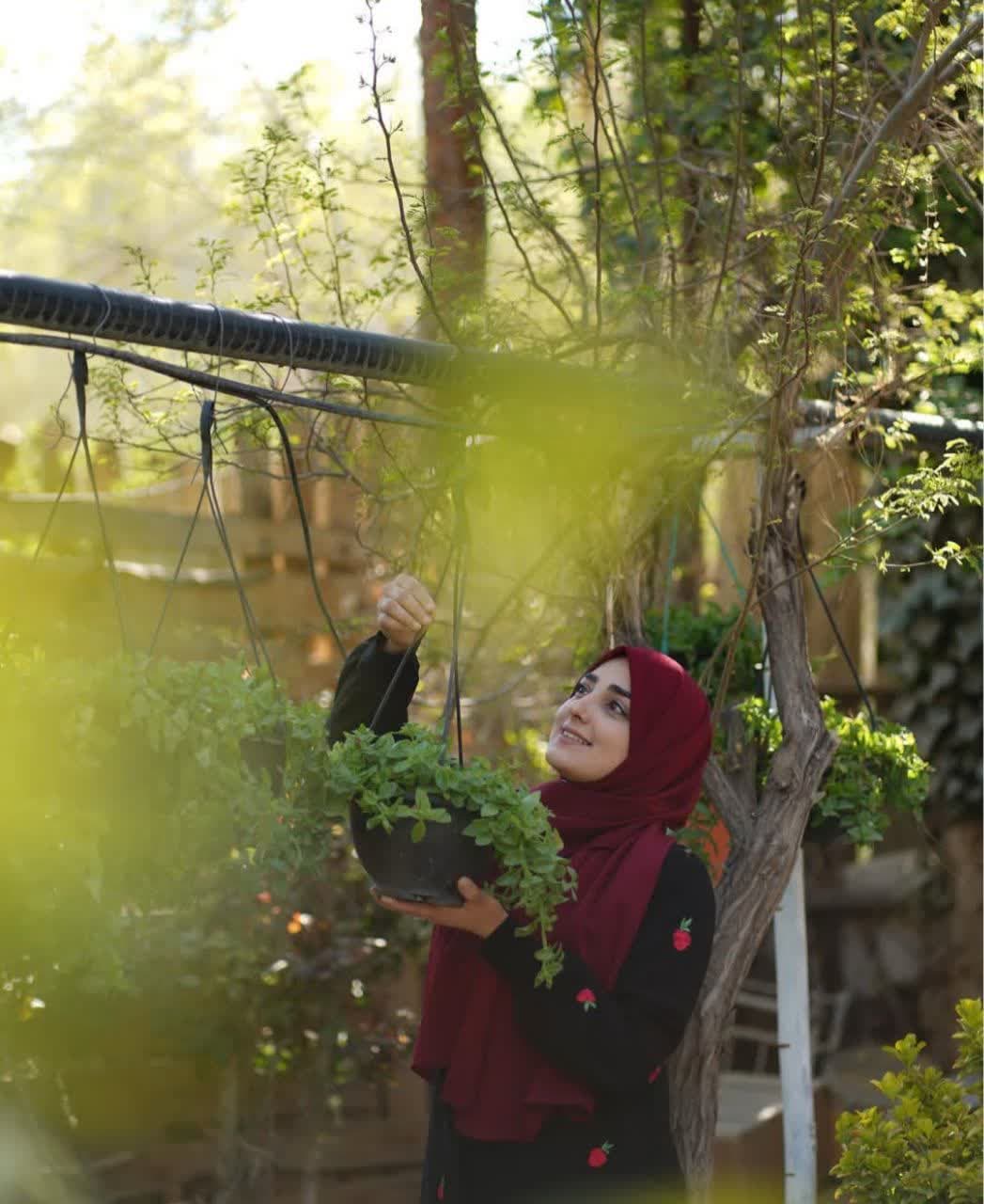 بیوگرافی ستاره سادات قطبی و همسرش 47 Setareh Sadat Ghotbi (12)