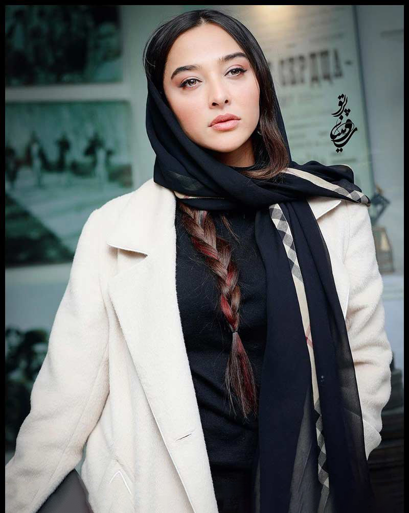 آناهیتا درگاهی