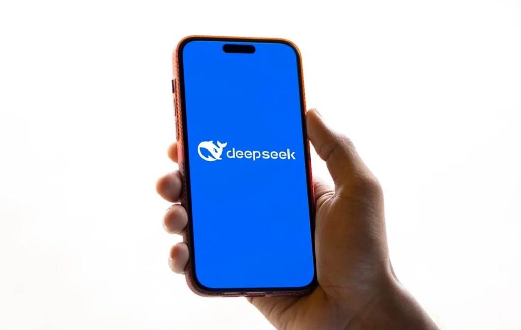معرفی هوش مصنوعی رایگان DeepSeek AI