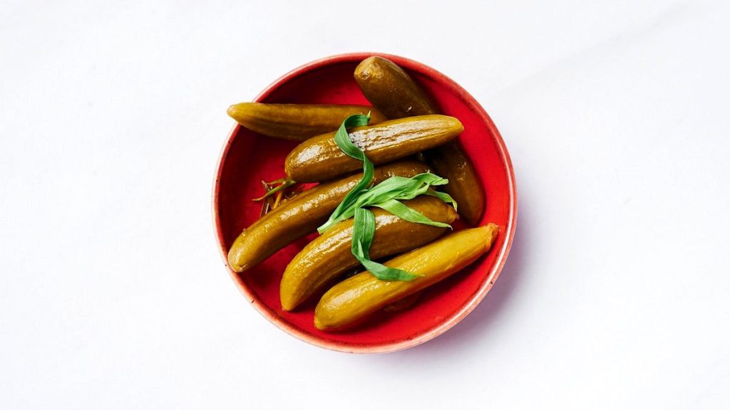 11 خواص شگفت انگیز خیارشور؛ طبع خیارشور سرد یا گرم؟