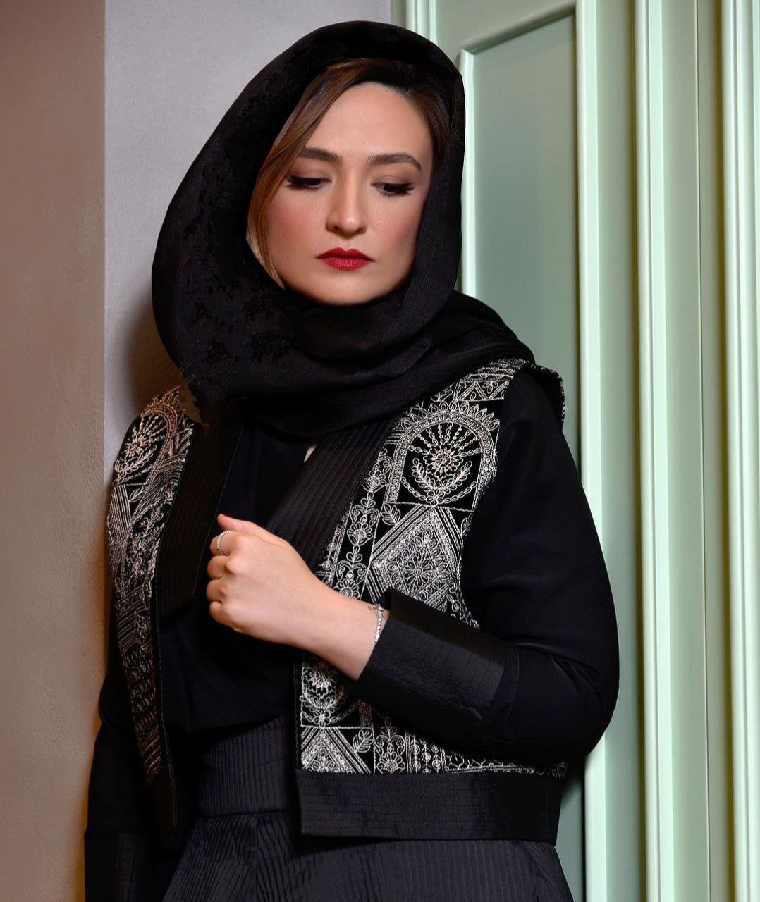 گلاره عباسی