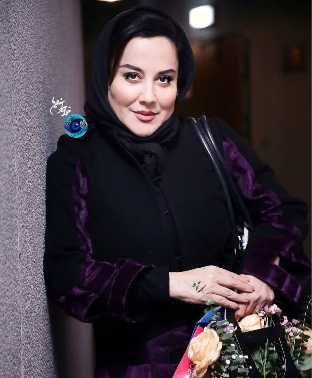 بیوگرافی آشا محرابی و خانواده 38  Asha Mehrabi (15)