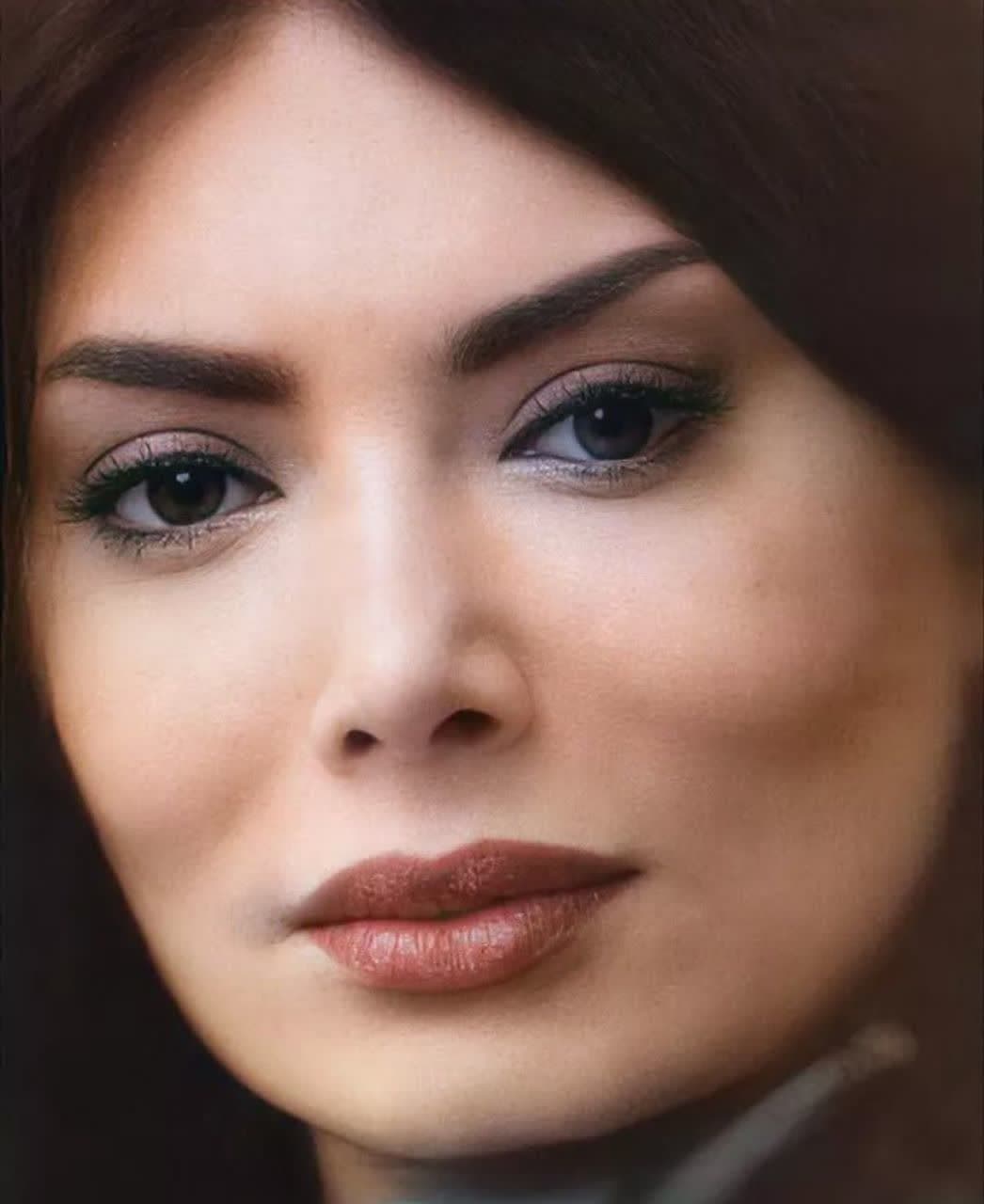 Negar Foruzandeh (2)