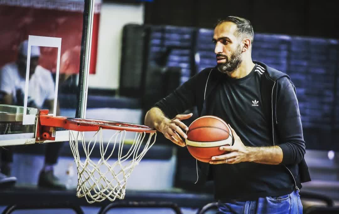 بیوگرافی حامد حدادی بازیکن بسکتبال 42 Hamed Haddadi (4)