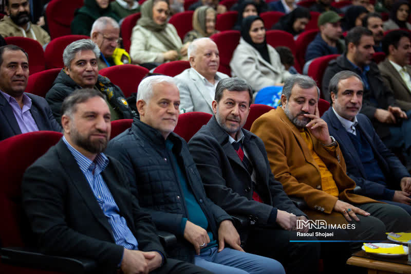 ایران محدود به تهران نیست