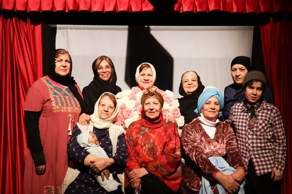 بازی مادربزرگ ها