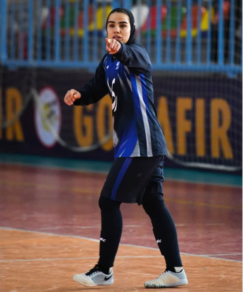 بیوگرافی فرشته کریمی بازیکن فوتسال