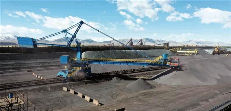 ساخت، نصب و راه‌اندازی پیروزی‌آمیز ماشین برداشت در پارک‌های ۱ و ۲ آهن‌سازی فولاد مبارکه