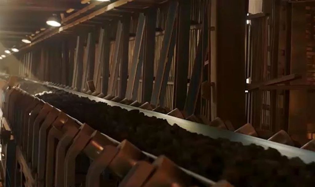 معاوضه لنت نوار نقاله KD1-2 در ۱۷ ساعت؛ رکوردی تازه در ذوب‌آهن