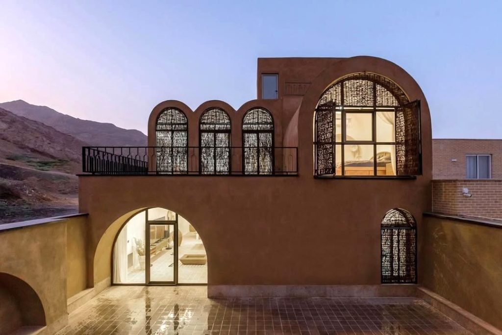 معماری گمشده فلات مرکزی ایران