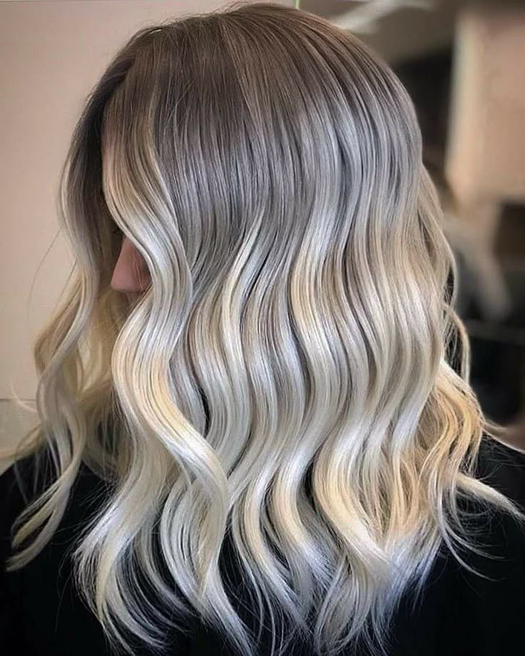 پرطرفدارترین رنگ مو یخی ۱۴۰۴ بین ترکیب رنگ موهای عید امسال 140 مدل رنگ مو (34)