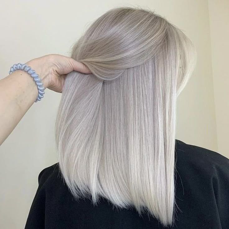 پرطرفدارترین رنگ مو یخی ۱۴۰۴ بین ترکیب رنگ موهای عید امسال 142 مدل رنگ مو (36)