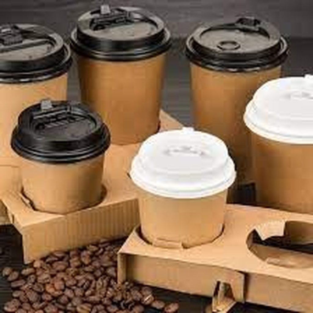 رقابت کافه‌ها و رستوران‌های اصفهان در تشکیل زباله پلاستیکی