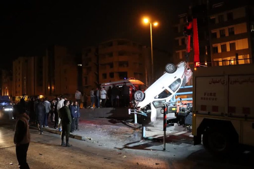 مرگ سرنشین خودروی واژگون شده در اتوبان همت