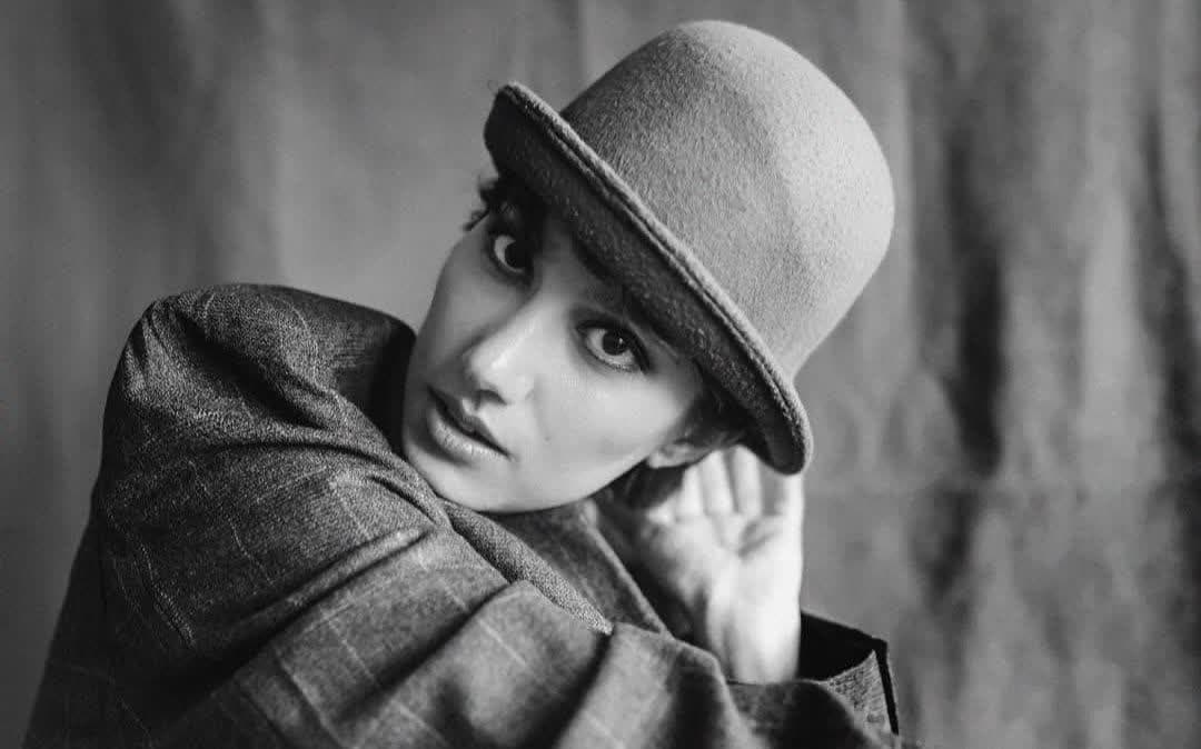 بیوگرافی دنیز دانش صمدی و همسرش 52 Deniz Danesh Samadi (14)