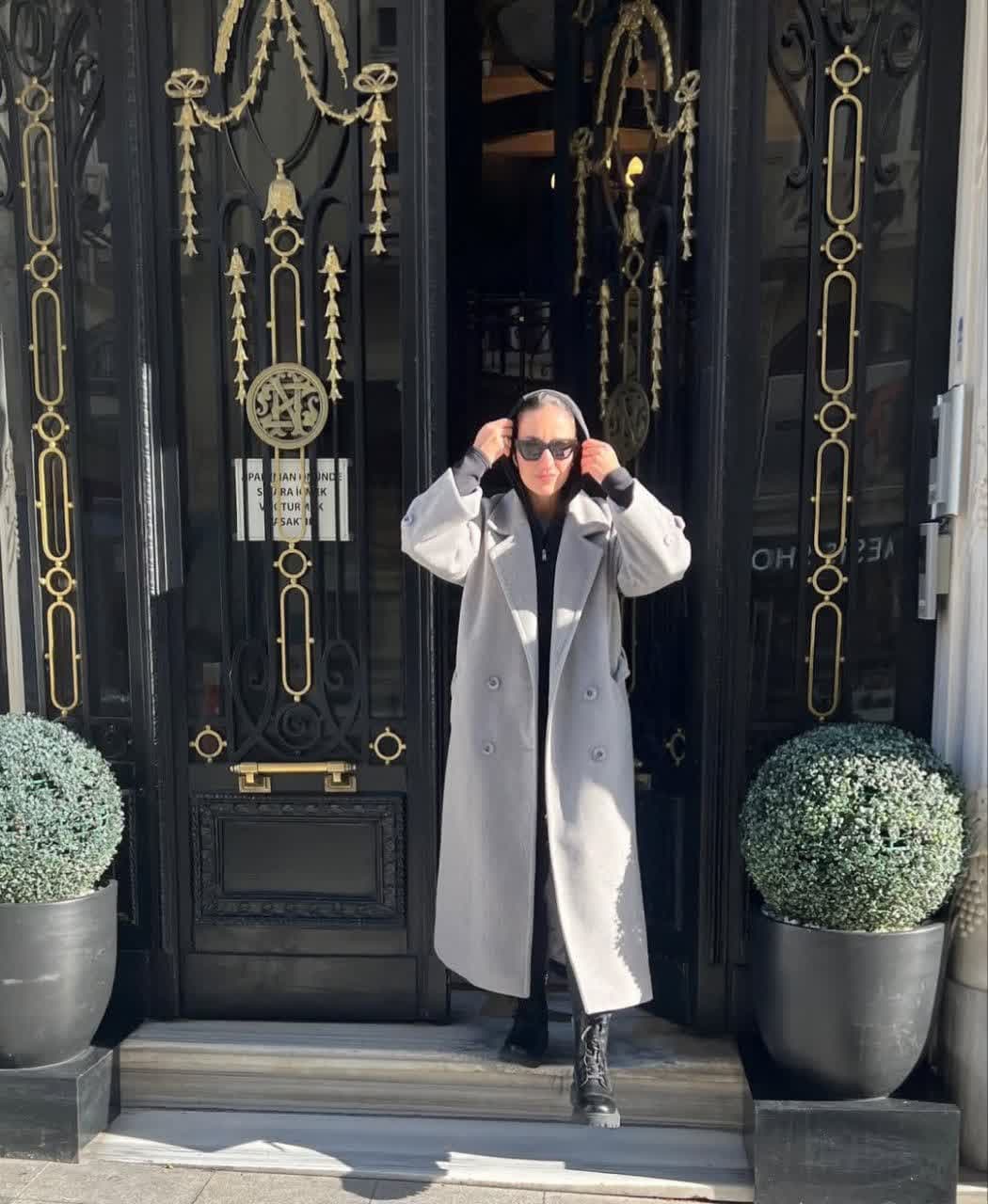 بیوگرافی دنیز دانش صمدی و همسرش 54 Deniz Danesh Samadi (11)