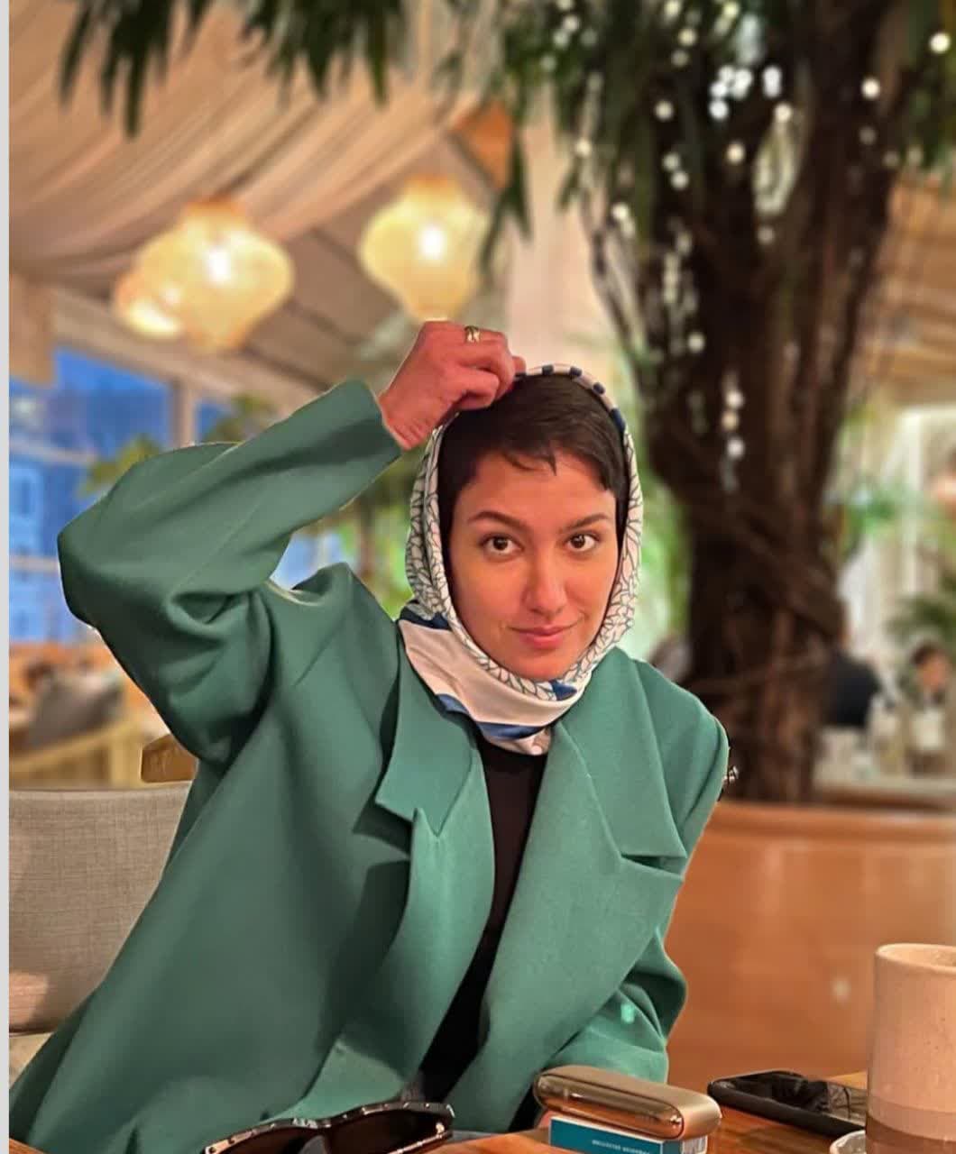 بیوگرافی دنیز دانش صمدی و همسرش 56 Deniz Danesh Samadi (8)