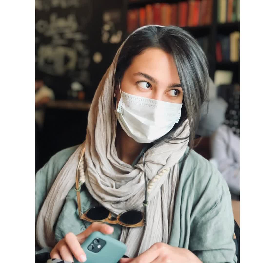 بیوگرافی دنیز دانش صمدی و همسرش 60 Deniz Danesh Samadi (3)