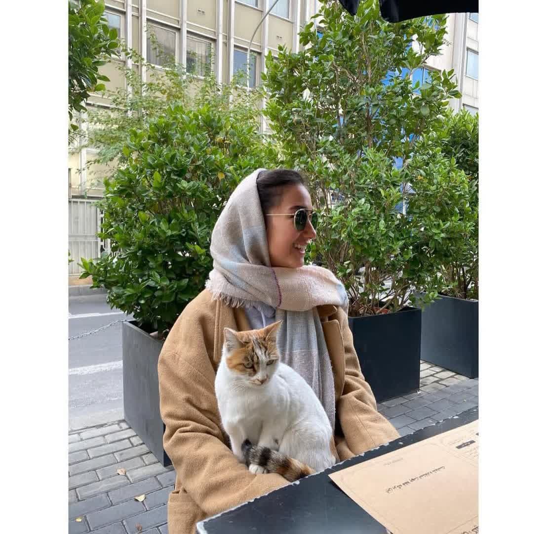 بیوگرافی دنیز دانش صمدی و همسرش 57 Deniz Danesh Samadi (6)