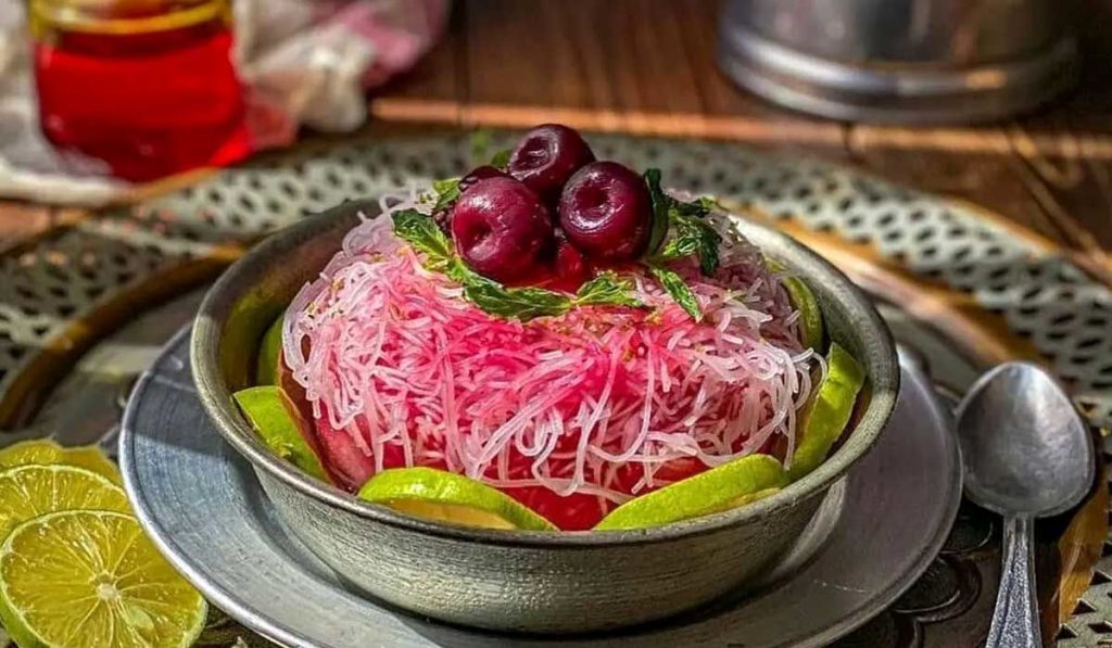 نحوه تهیه فالوده با نشاسته +فیلم