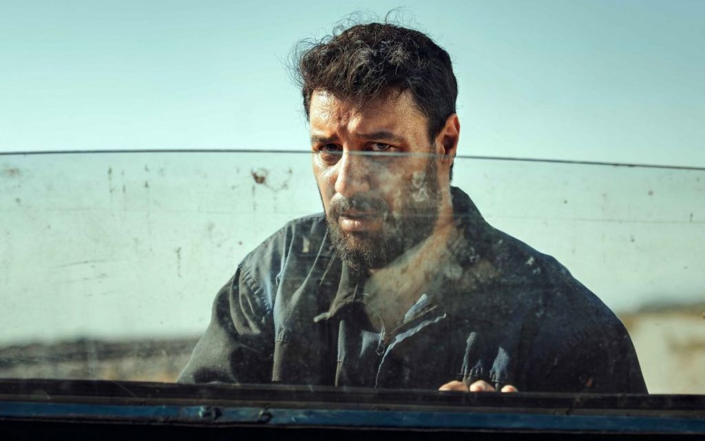 سریال وحشی هومن سیدی با بازی جواد عزتی و نگار جواهریان