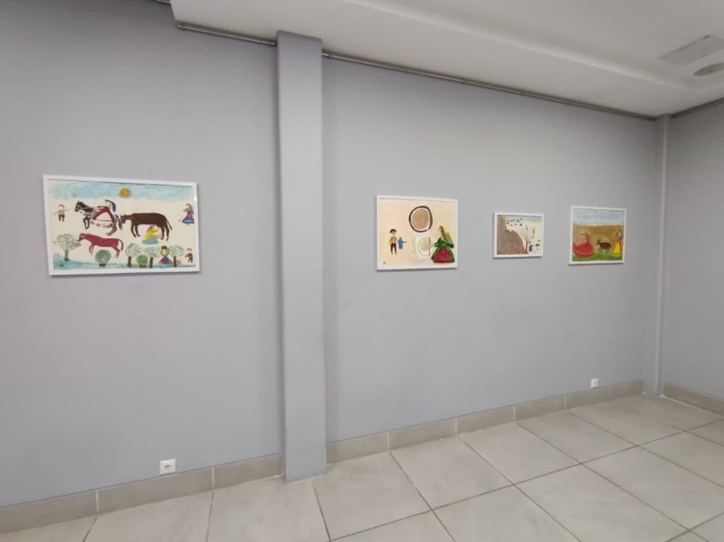 گالری دیدار میزبان نقاشی های دبیری شد